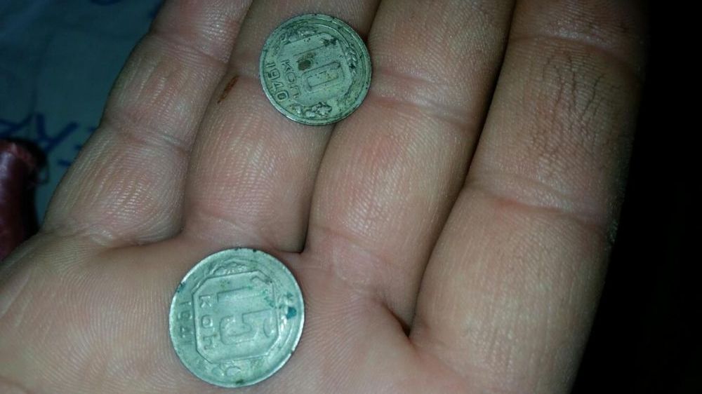 Старинные манеты 20000 за каждую