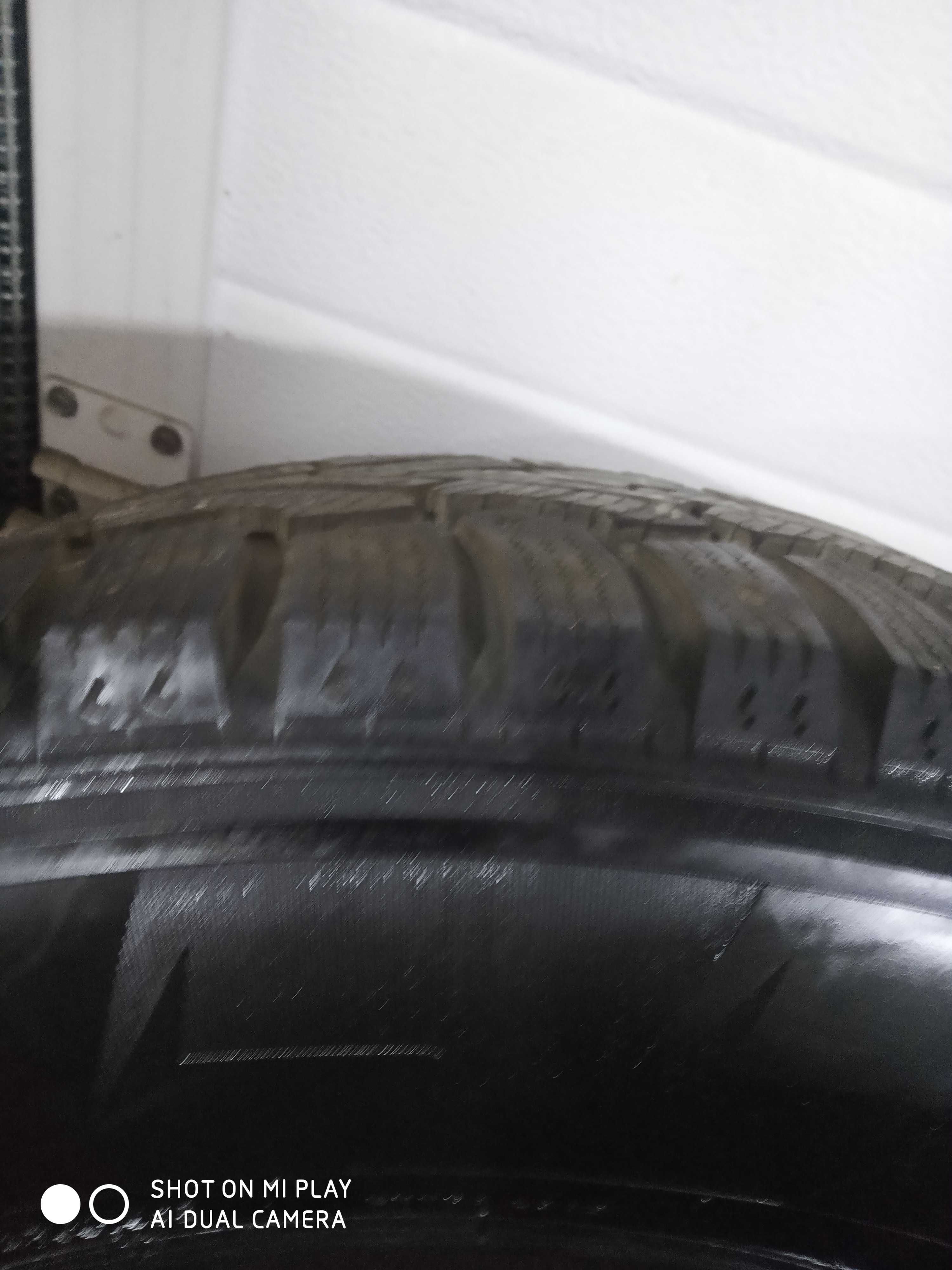 Зимняя шипованая резина ICE ZERO 255/60 R18.