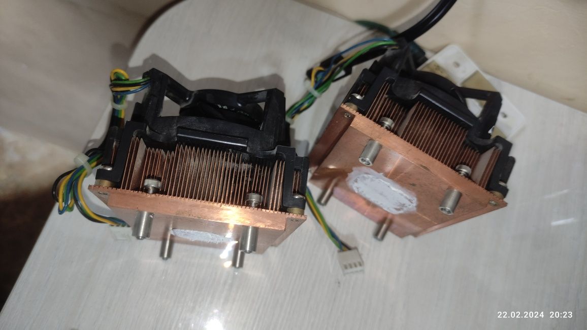 Запчасти от сервера на сокете LGA771