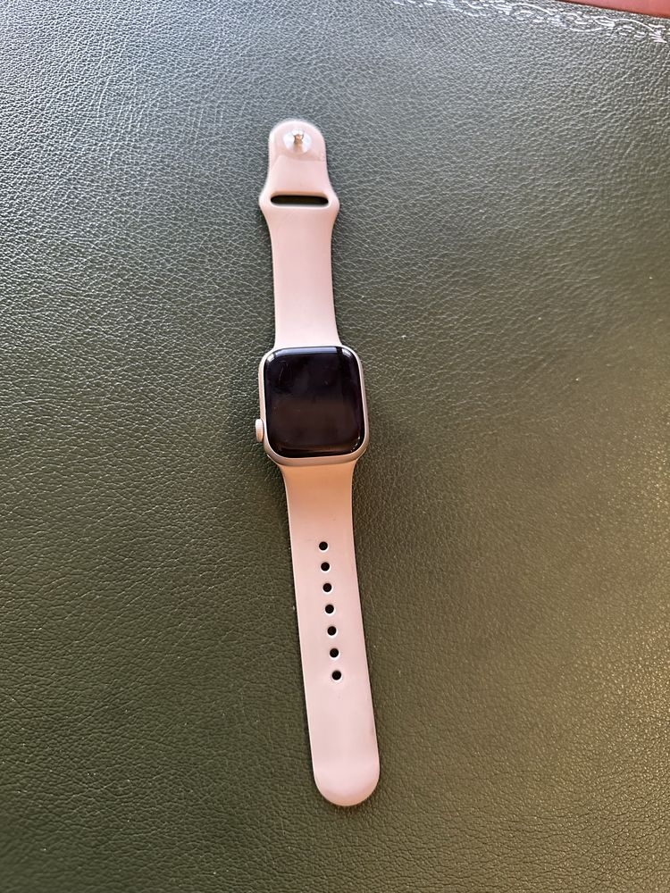 Самрт- часы Apple Watch series 8