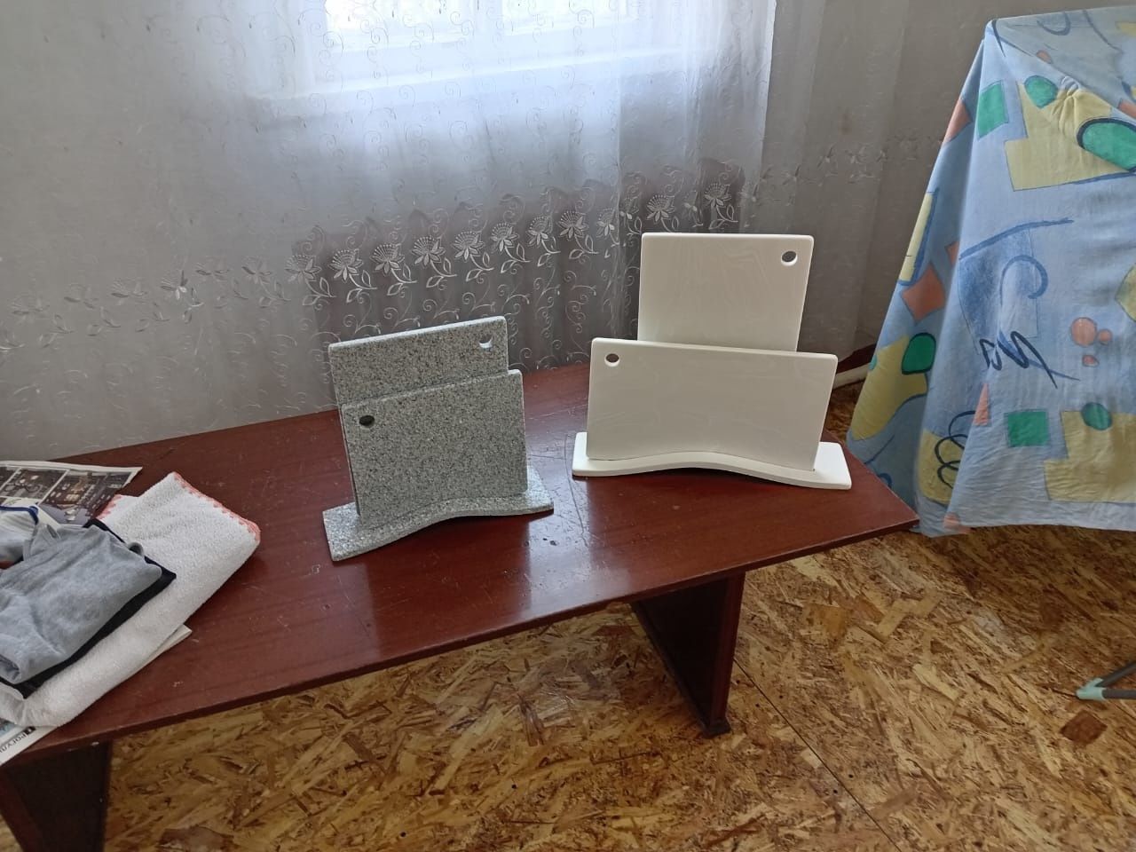Продаём каменные разделочная доска из камня кого. Доставка есть по каз