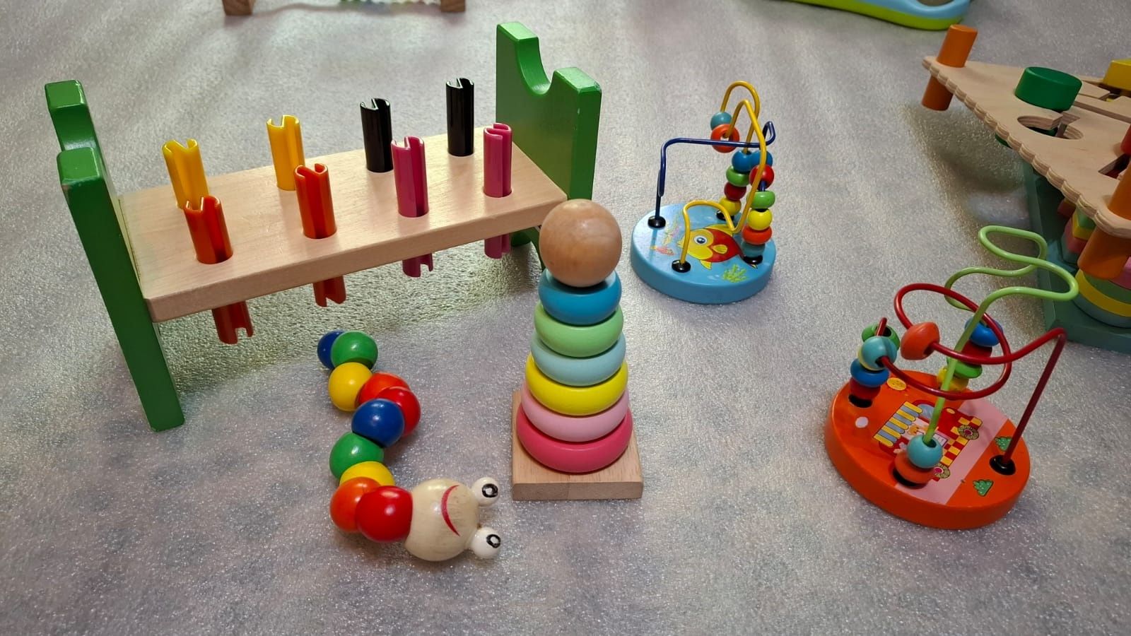 Развивающие игрушки