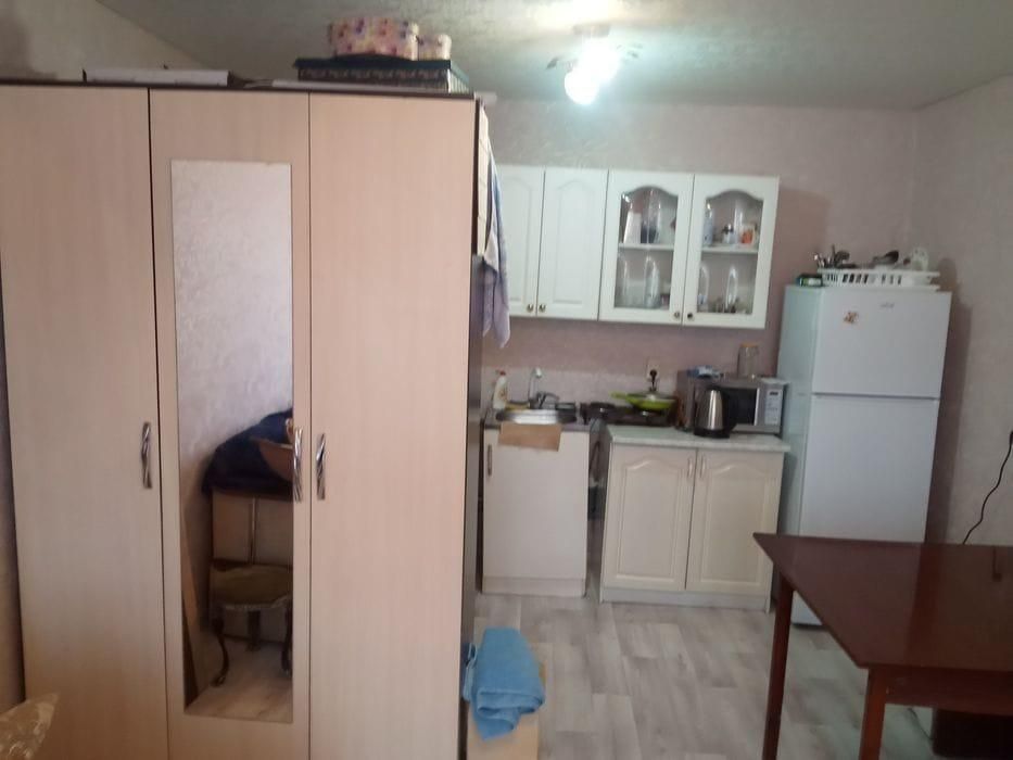Продаётся комната в общежитии секционного типа с водой