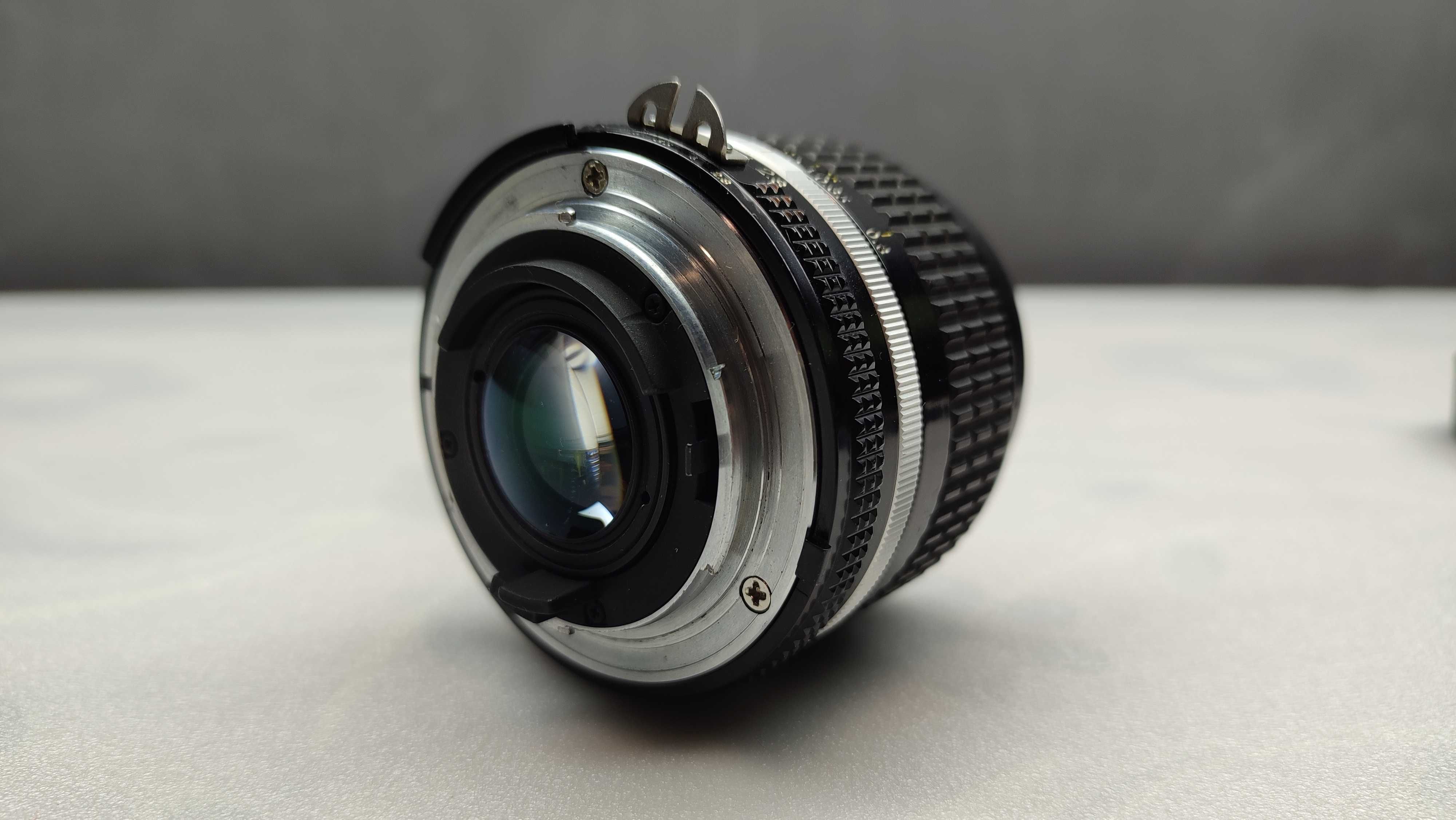 Объектив Nikkor 24 mm f2.8 AI-S. Байонет Nikon F