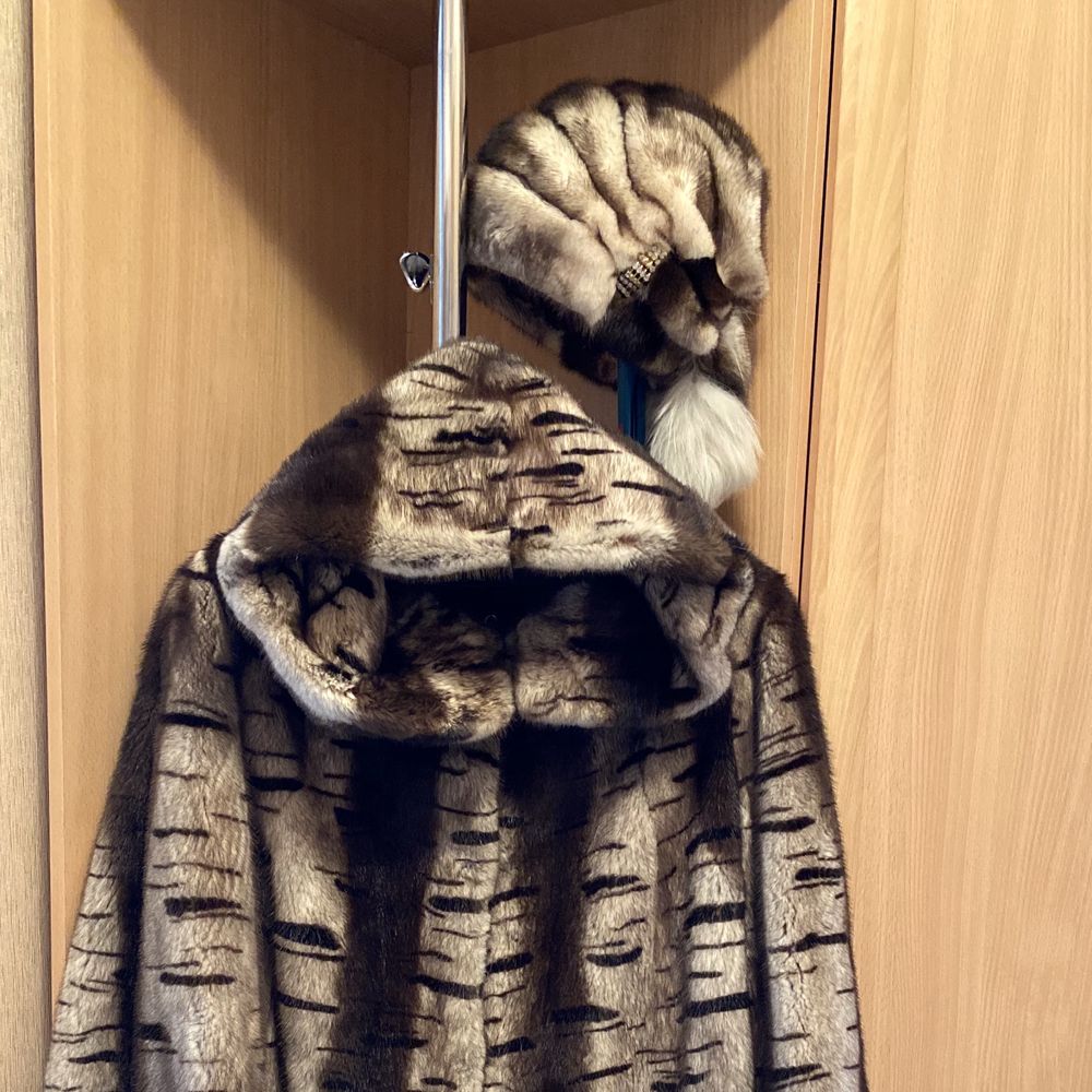 Продам шубу норковую