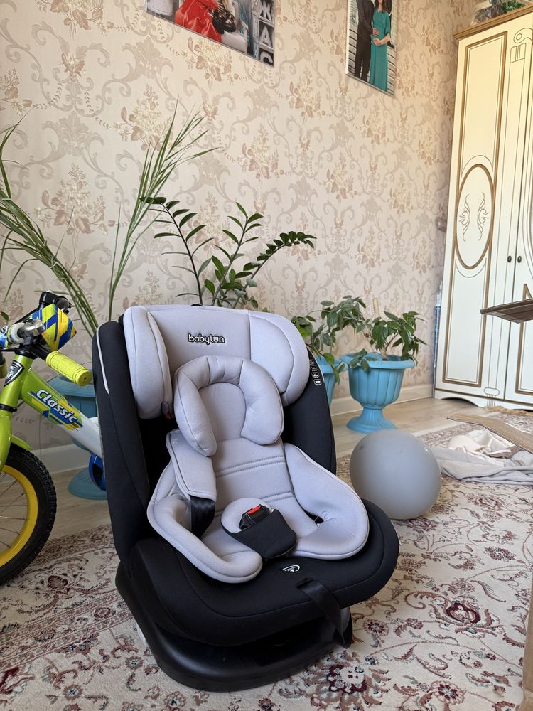 Автокресло тап-таза 1-2 рет колданылды,