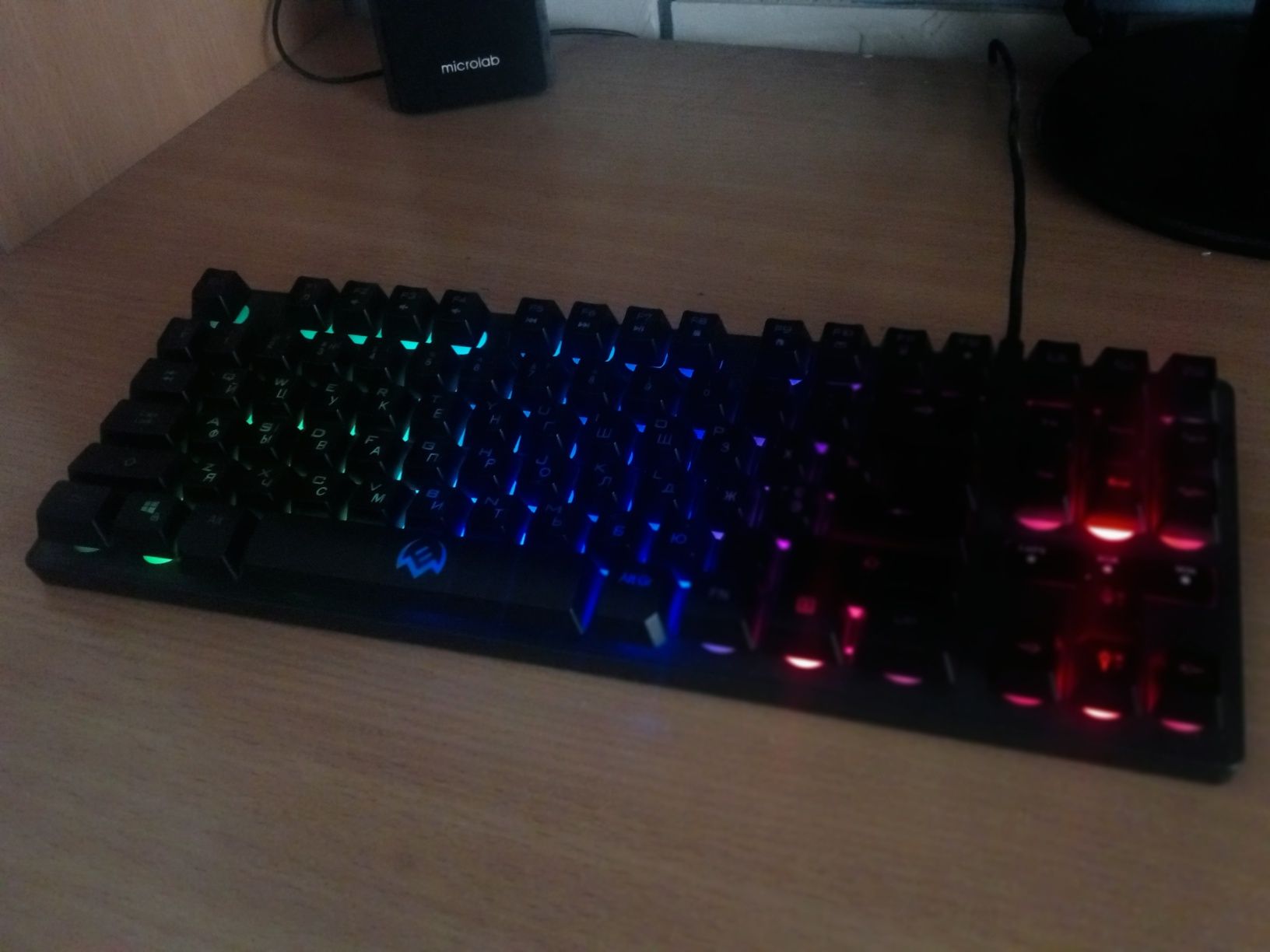 Игровая клавиатура KB-G7400