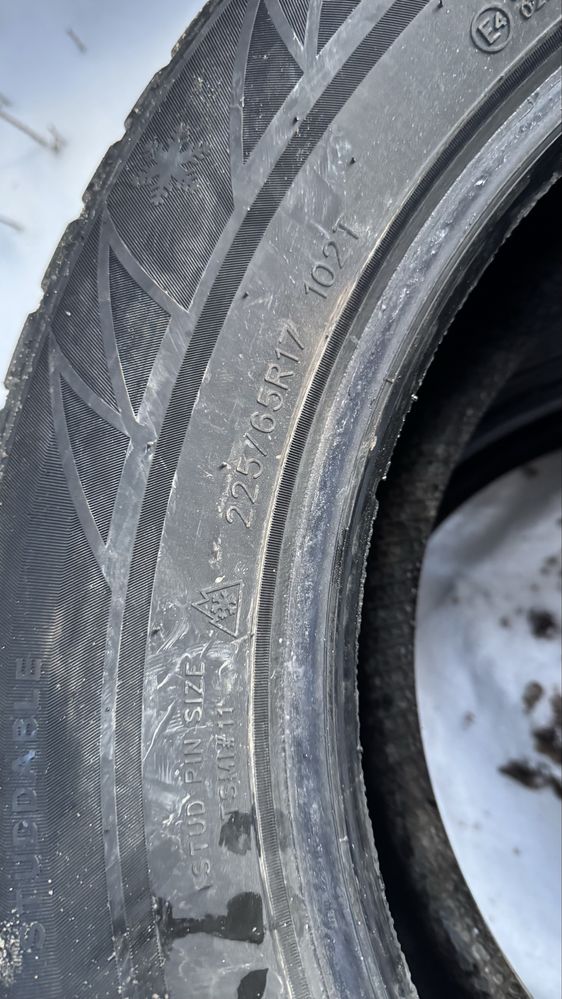 Покрышка зимные R17 225/65