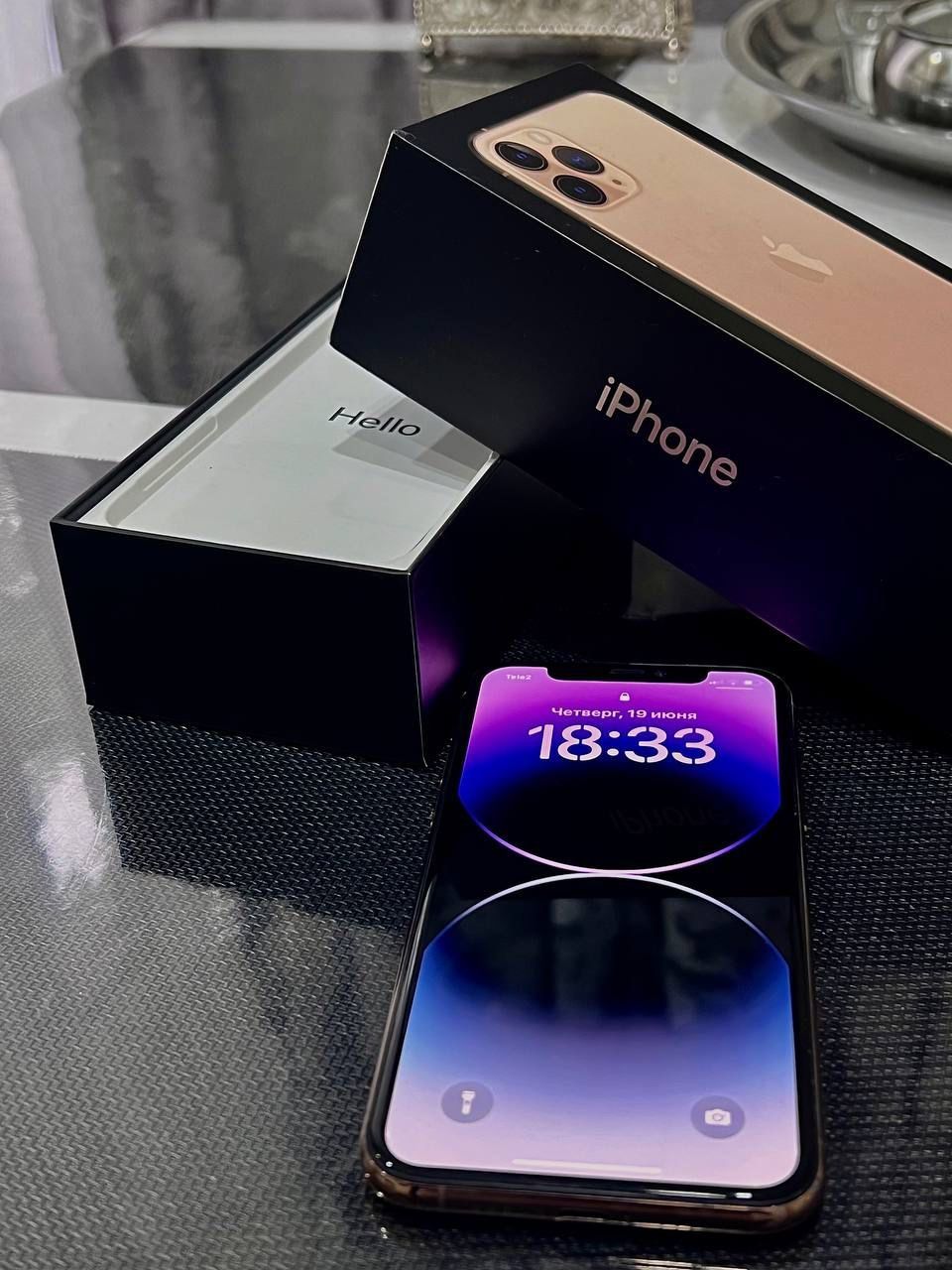 Продам iPhone 11 pro