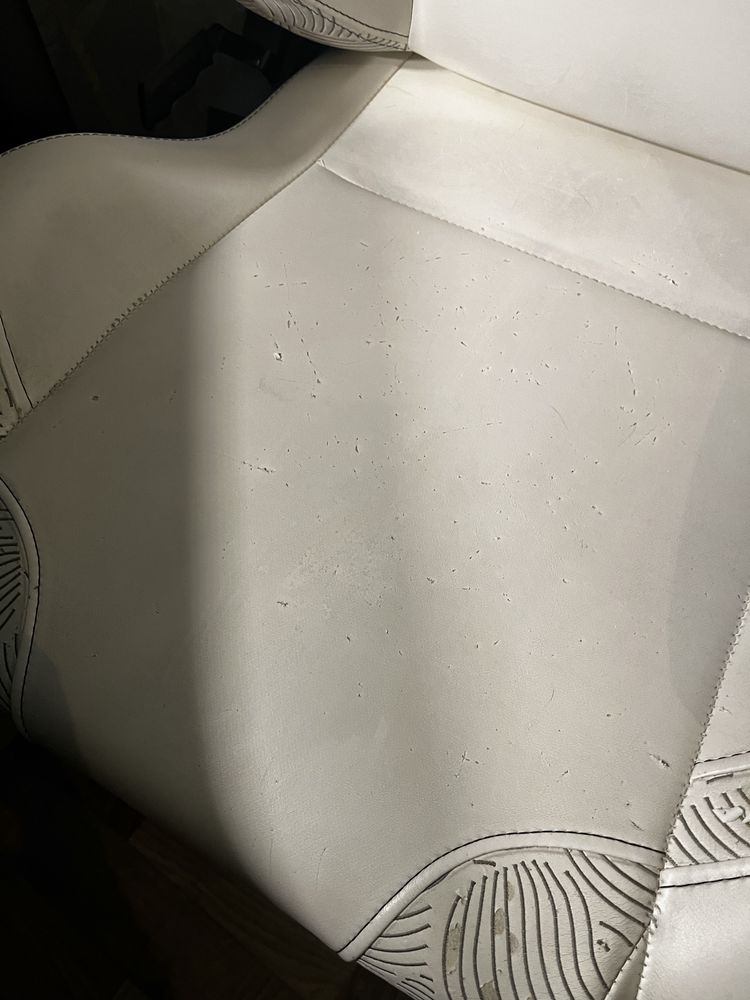 Игровое кресло DXRacer CRA-001-W-H1-C12 Craft Thinker