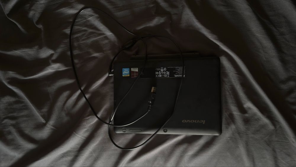 Продам планшет на Windows Lenovo