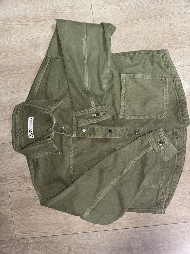 джинсовая куртка  ZARA