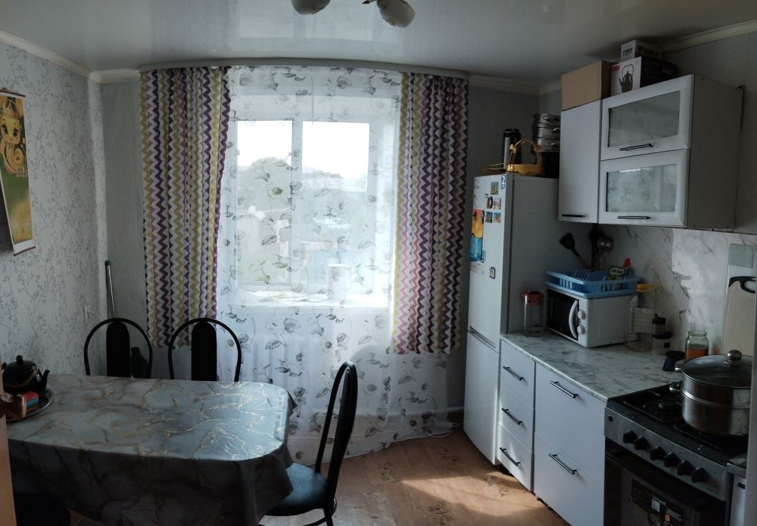 Продам 3 - х комнатную квартиру