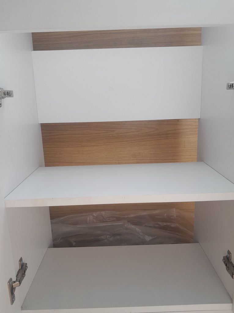 Продам  тумбу уют размером300×485×820