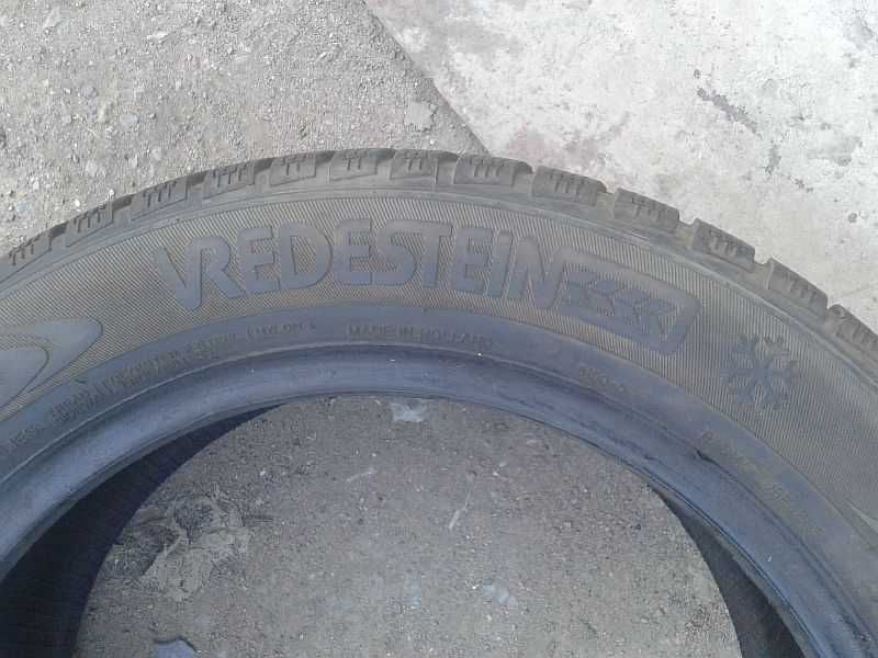 Продам ОДНУ шину 205/55 R16 "Vredestein SnowTrac 2" , всесезонная.