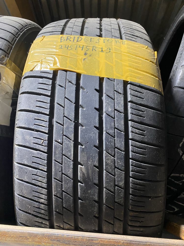 Три штуки летние шины 245/45/19 245/45R19 Bridgestoone.