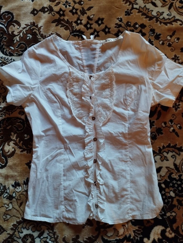 Продам блузку р 42