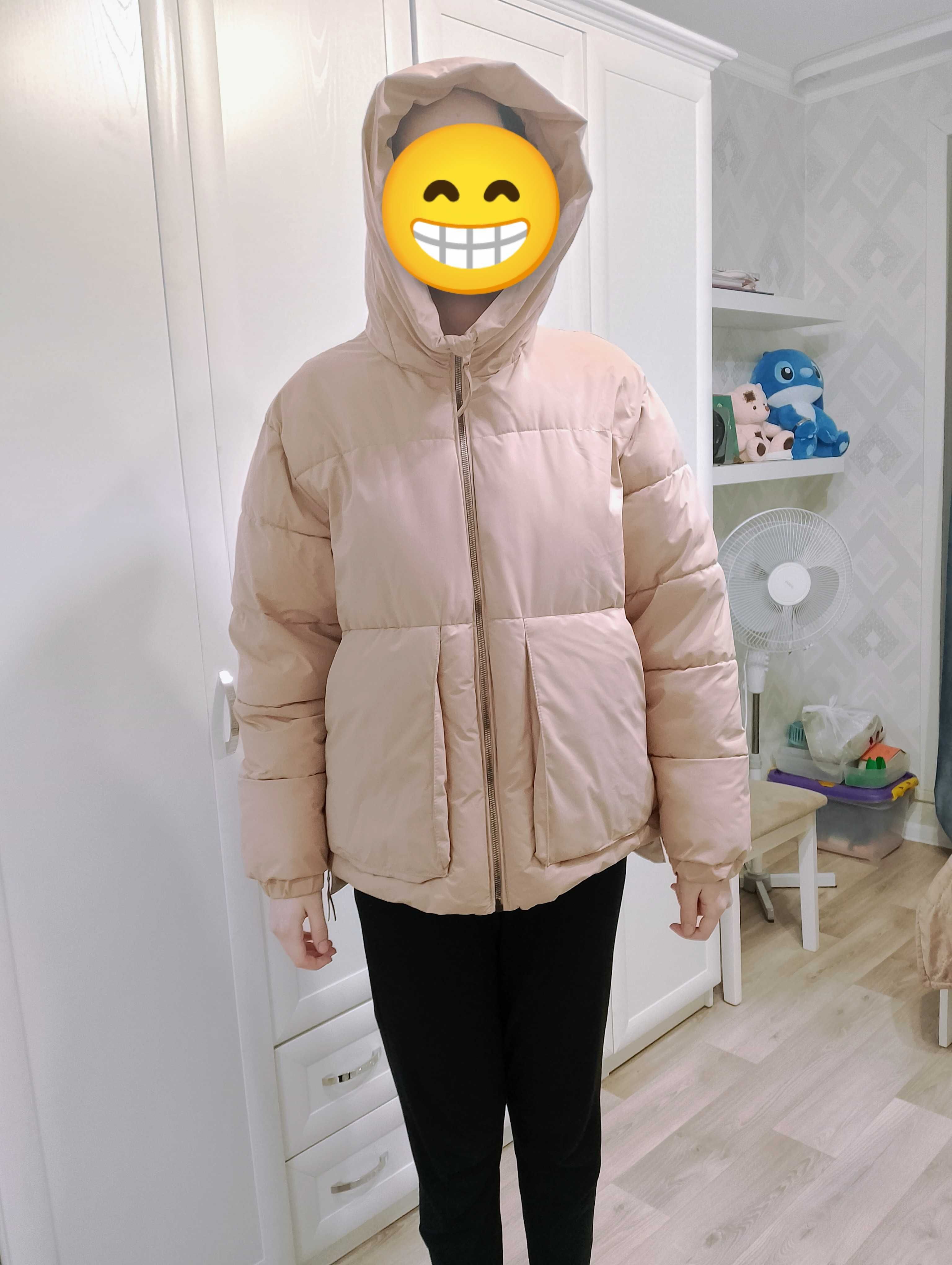 Продам куртку женскую