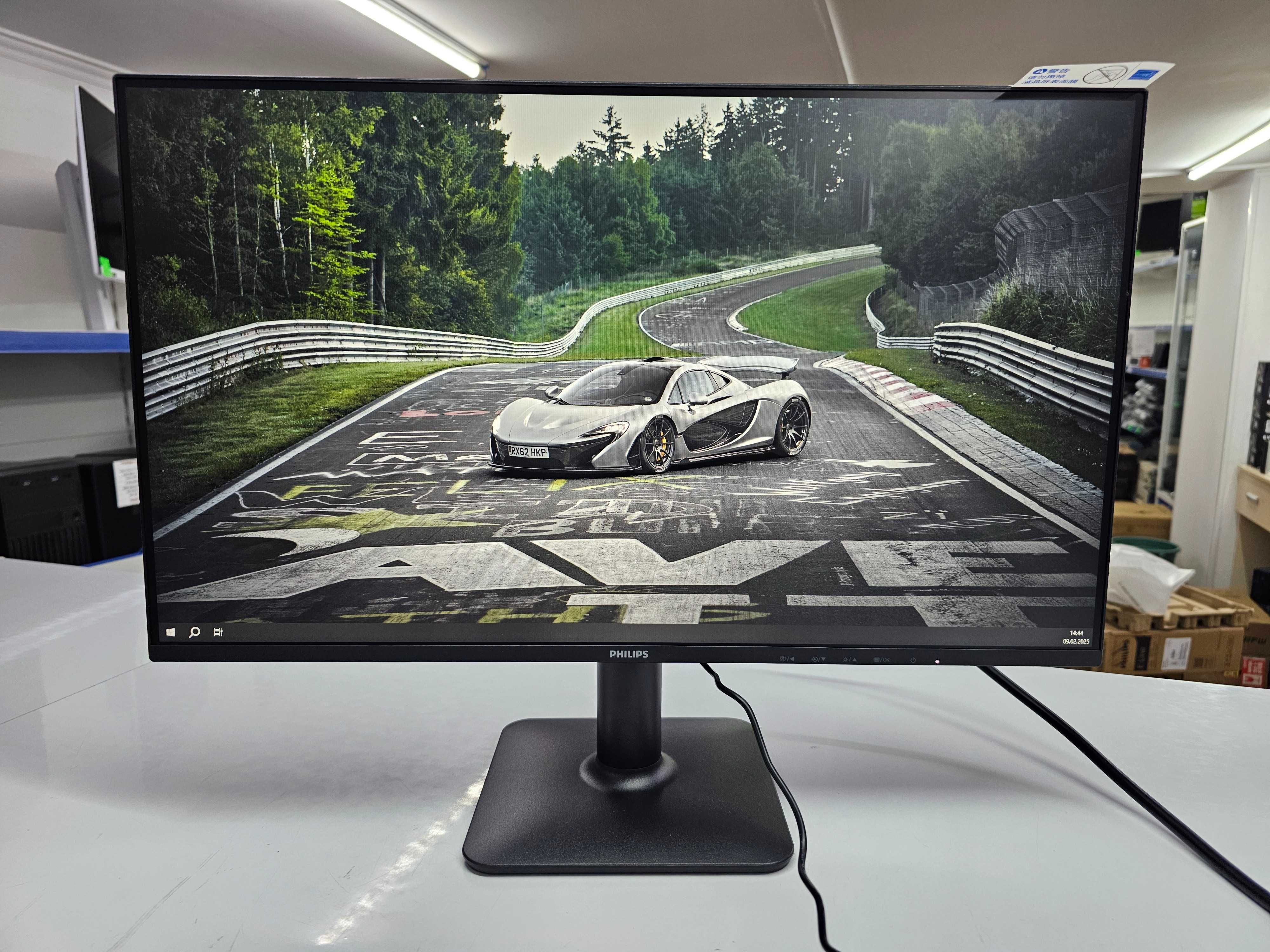 Новые мониторы Philips 24EN2 23.8"/ Магазин TERABYTE