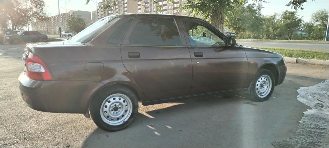 Продам приору 2008