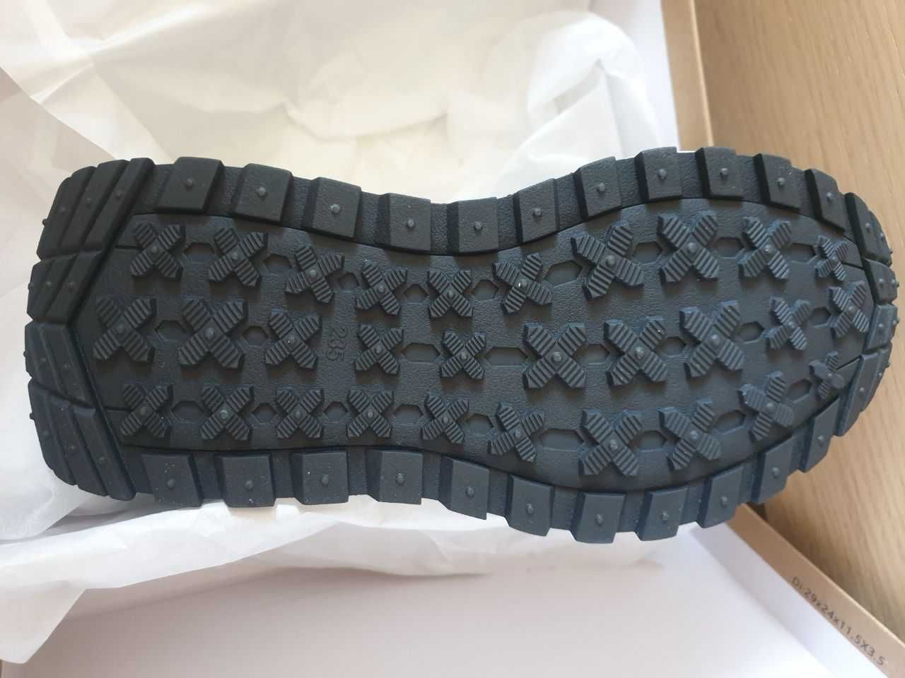 Кроссовки зимние женские  new balance, 37р