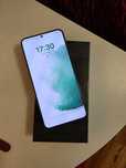 Продам смартфон Samsung S22 plus.