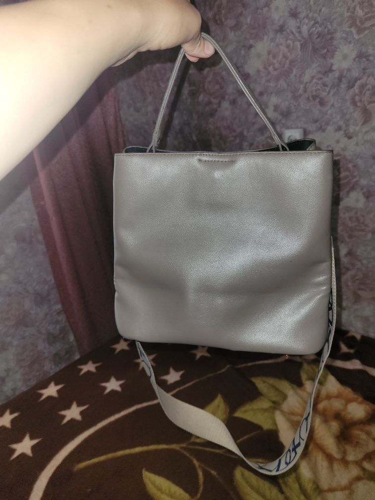 Продам сумки женские