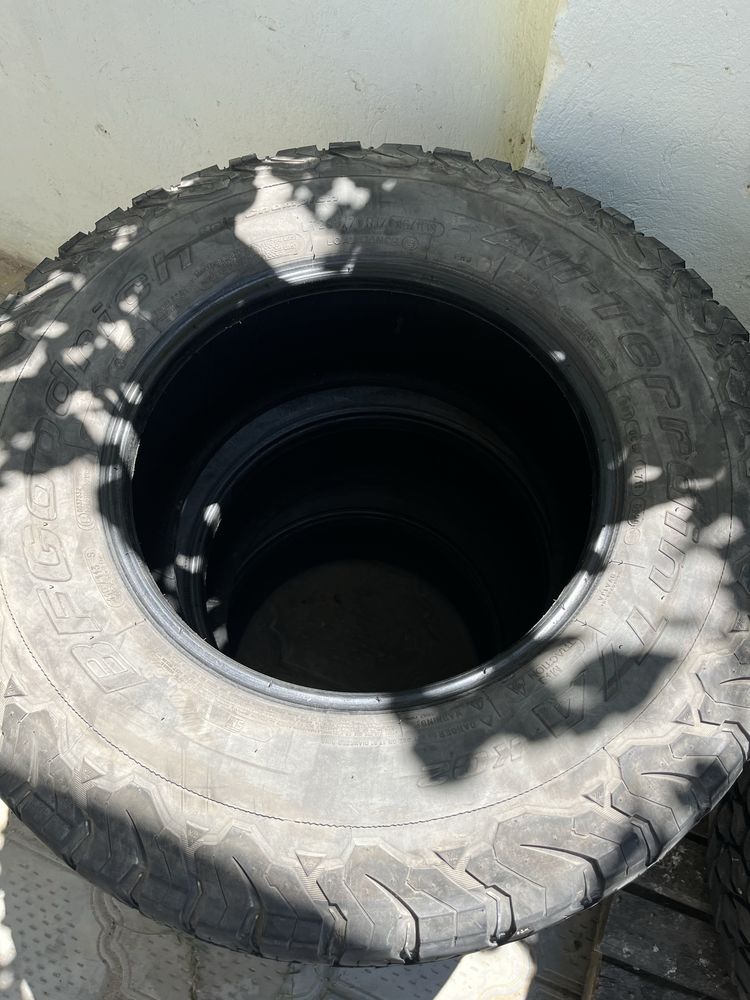 Продаются шины ГУДРИЧ ВСЕСЕЗОННЫЕ размер 285/70 R17