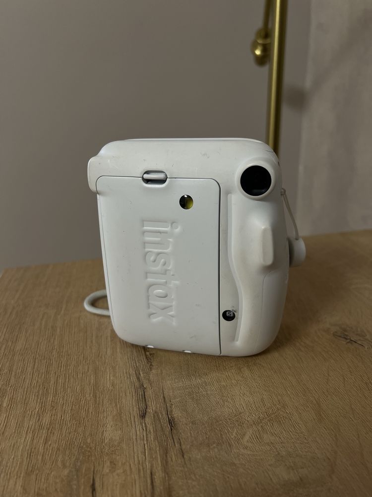 Instax 11 mini фотоаппарат моментальной печати