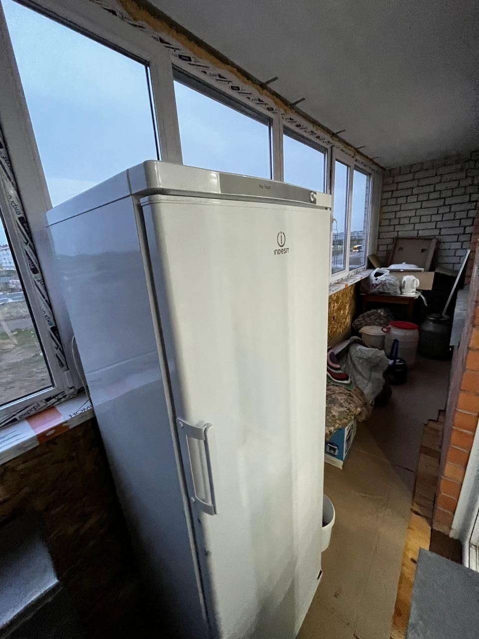 Продам морозильную камеру