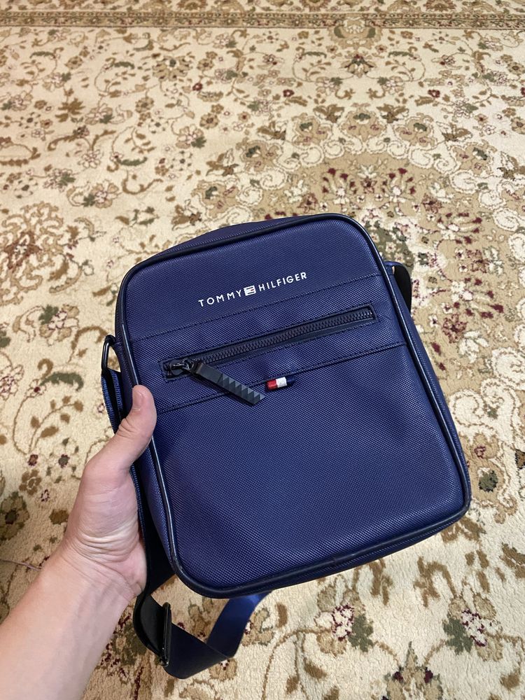 Барсетка Tommy hilfiger