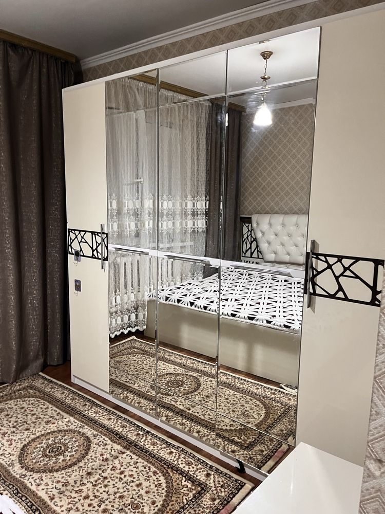 Спальный гарнитур