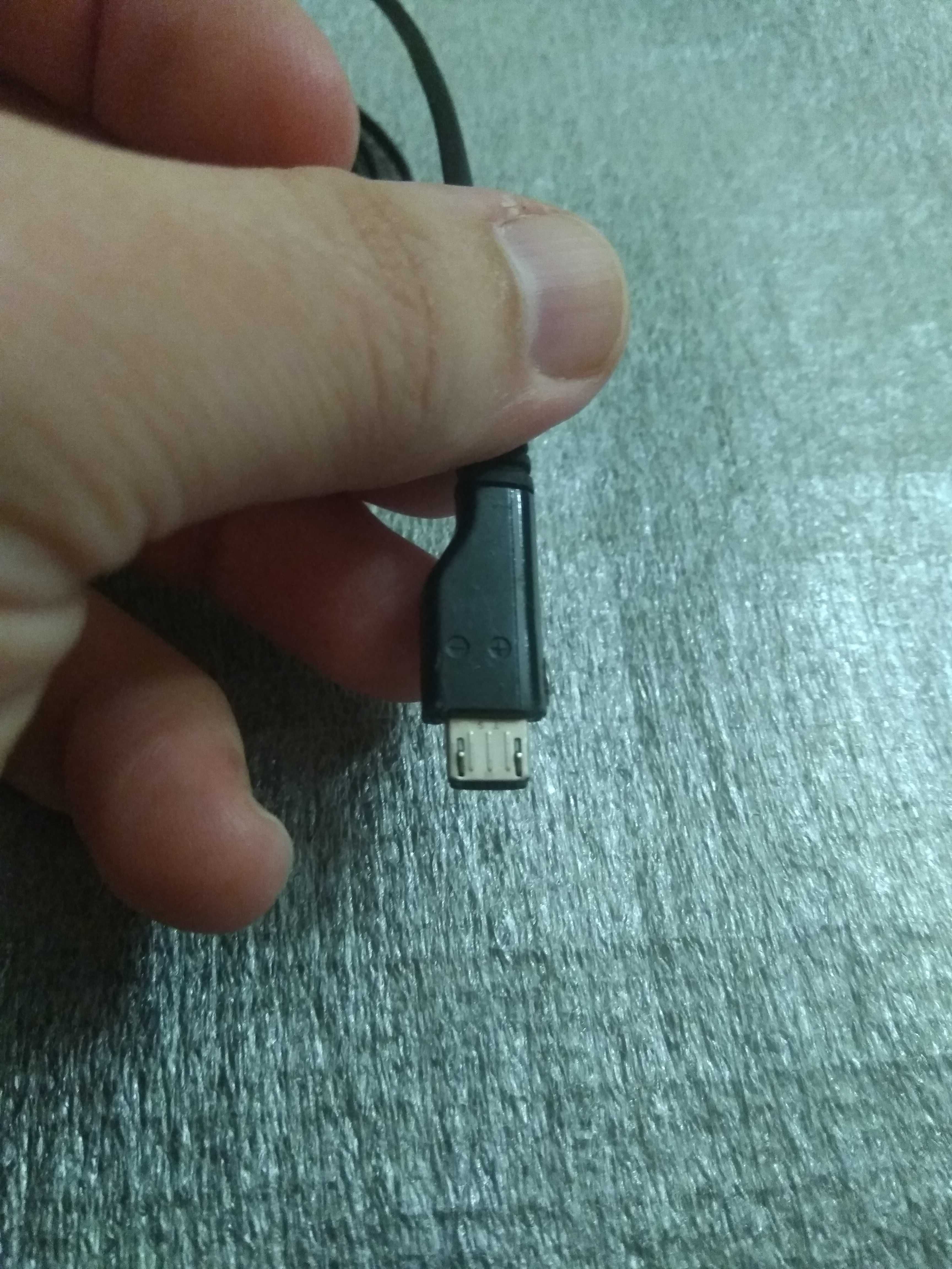 Продам Аккумулятор и зарядку Samsung