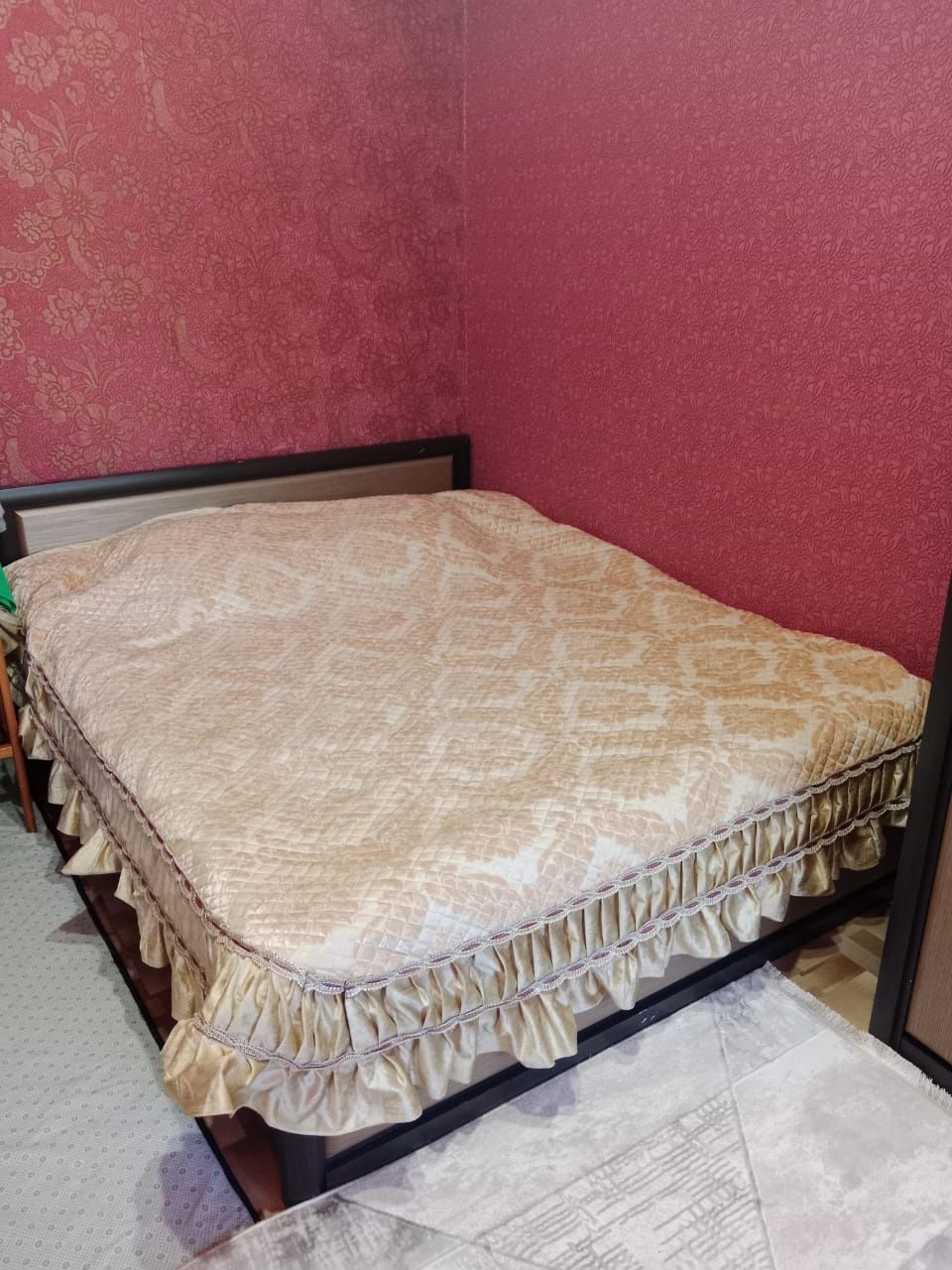 Спальный гарнитур
