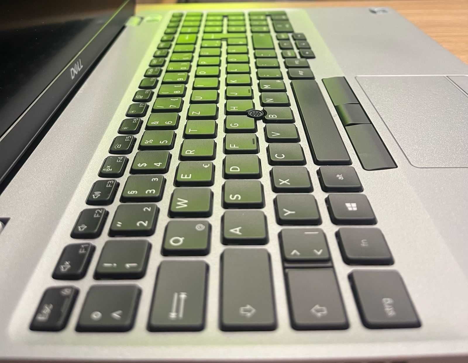Ноутбук Dell Latitude 5510. Core i5 10310U - 1.7/4.4 GHz. 16/256 GB