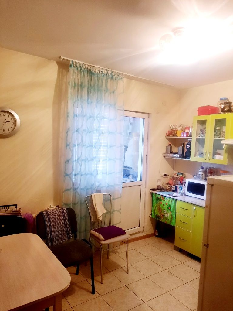 Срочно!!! Одноком квартира 8этаж 42,3кавдратных.метра.Тёплая.сухая.