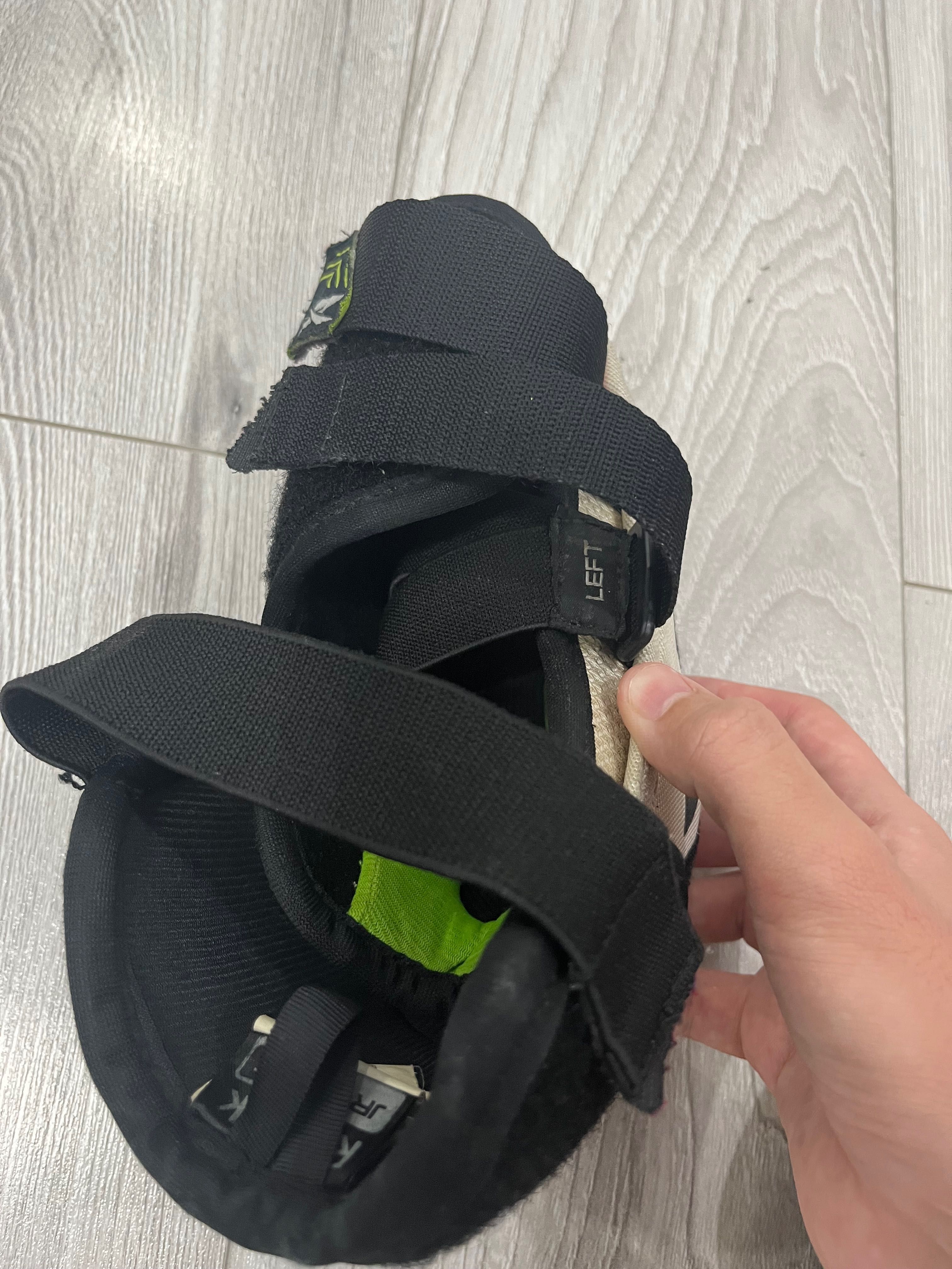 Налокотники Reebok 16K