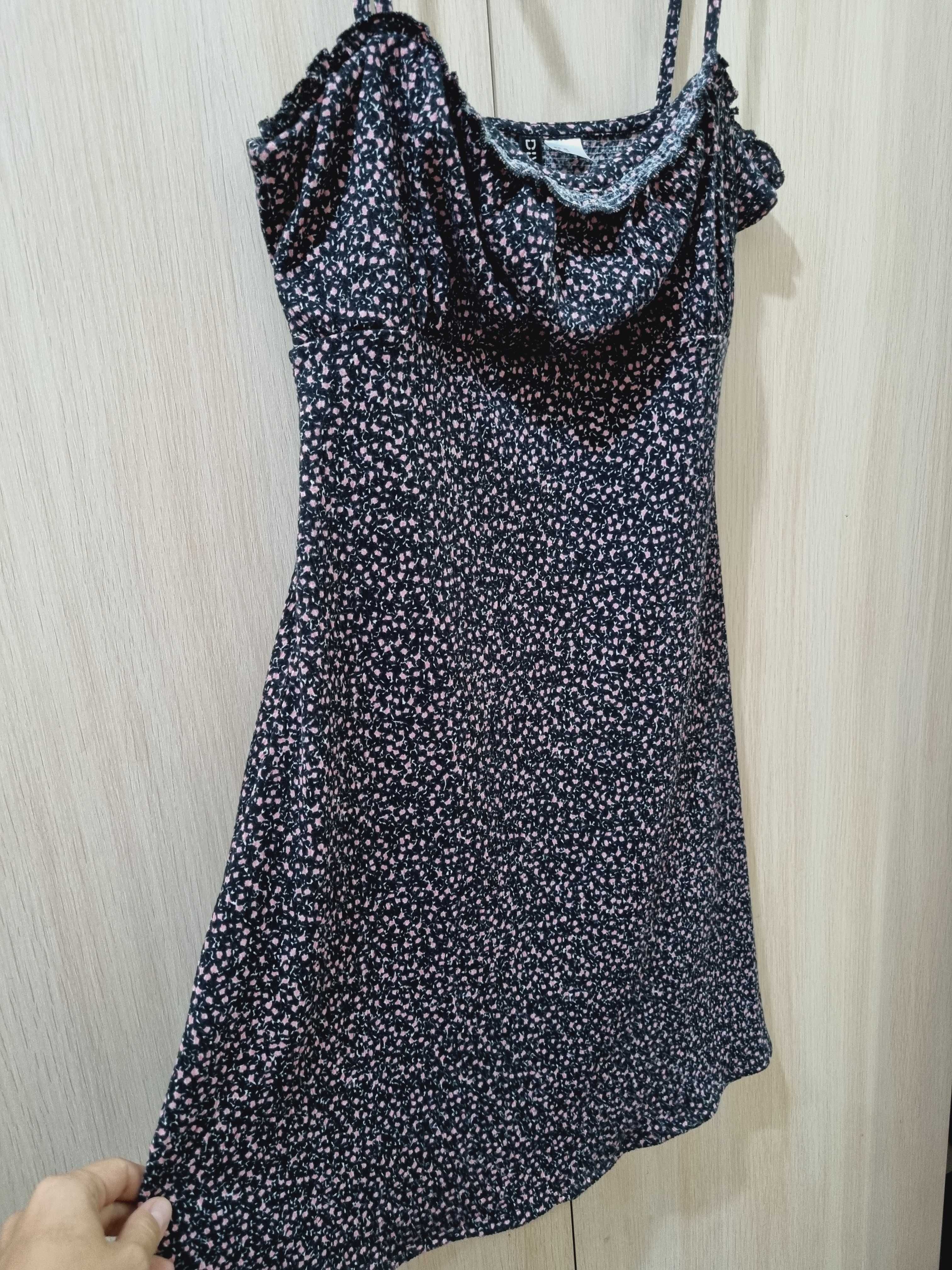 Продвм сарафан красивый фирмы divided h&m