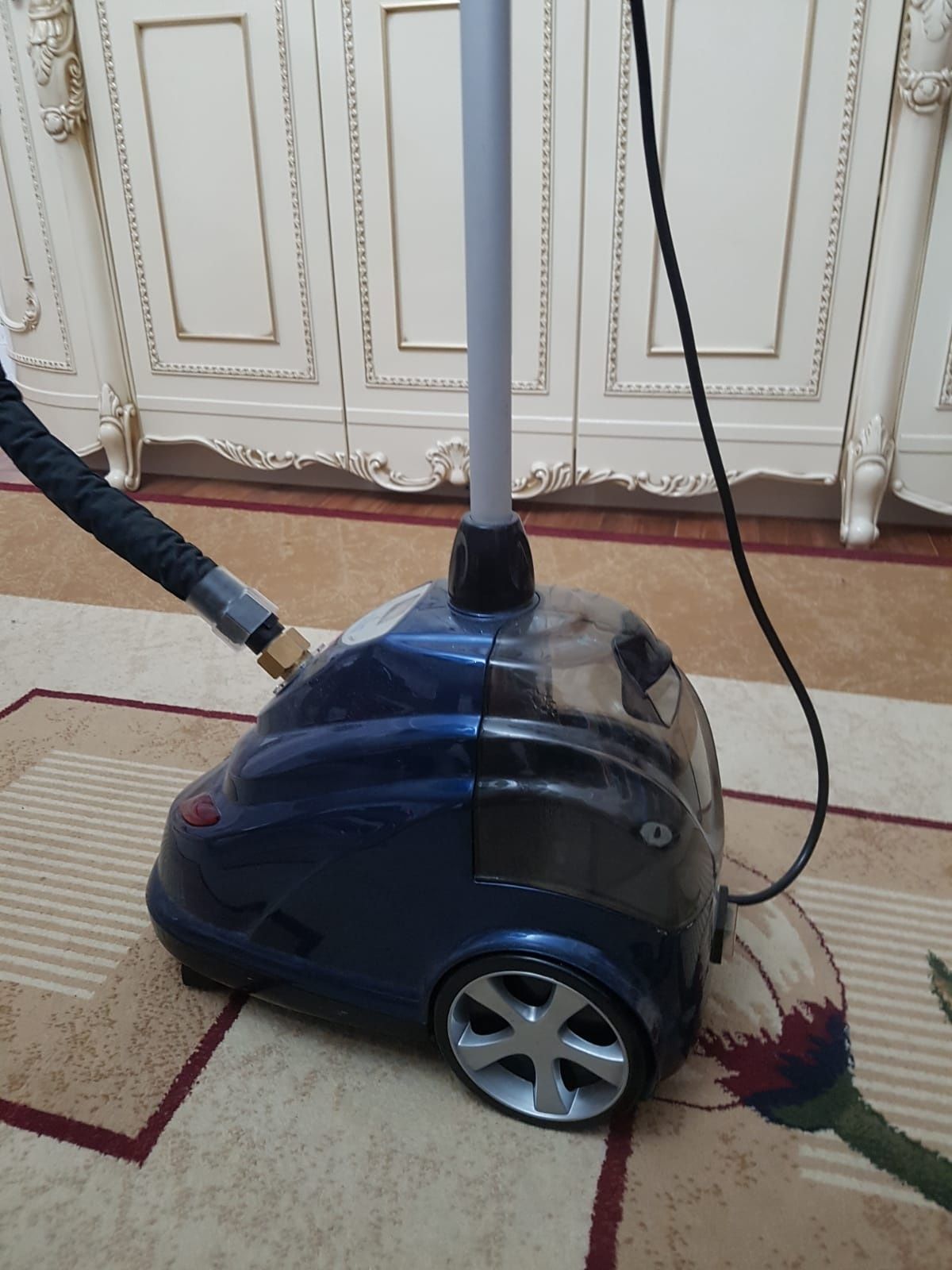Паровый Утюг красивый отличном состояни