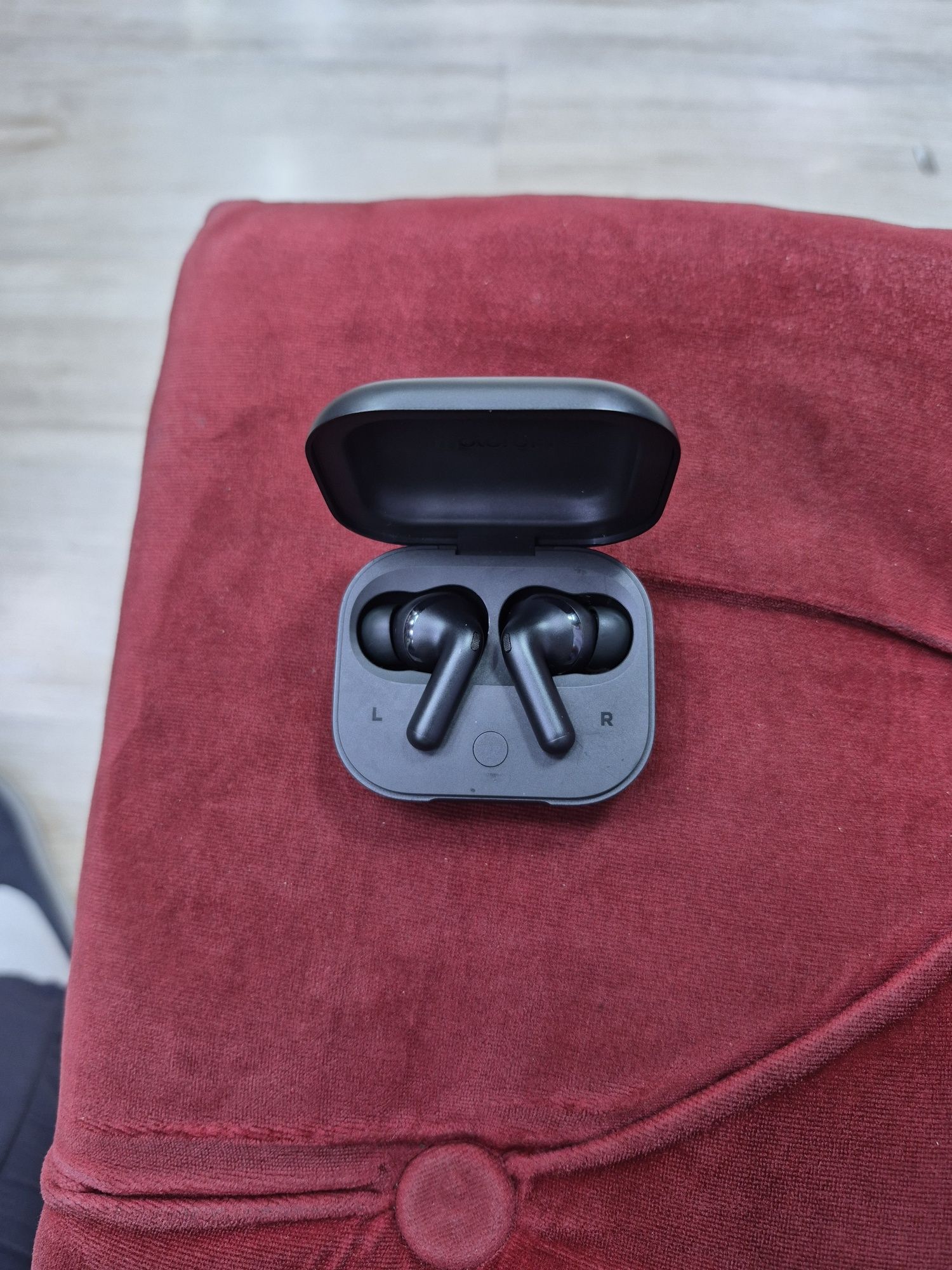 Беспроводные наушники Motorola Moto buds+