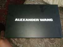 Продам оригинал  тапки ALEXANDER WANG