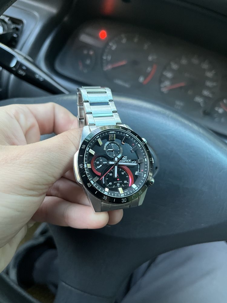 Продам оригинальные часы casio edifice