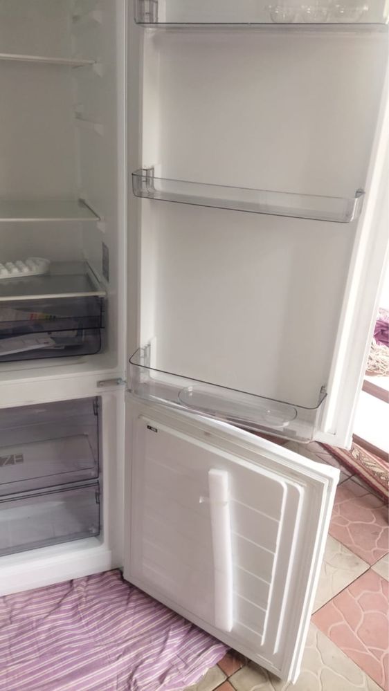 Холодильник Midea MDRB369FGF*