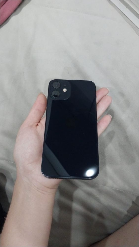 Продам Iphone Apple 12 MINI