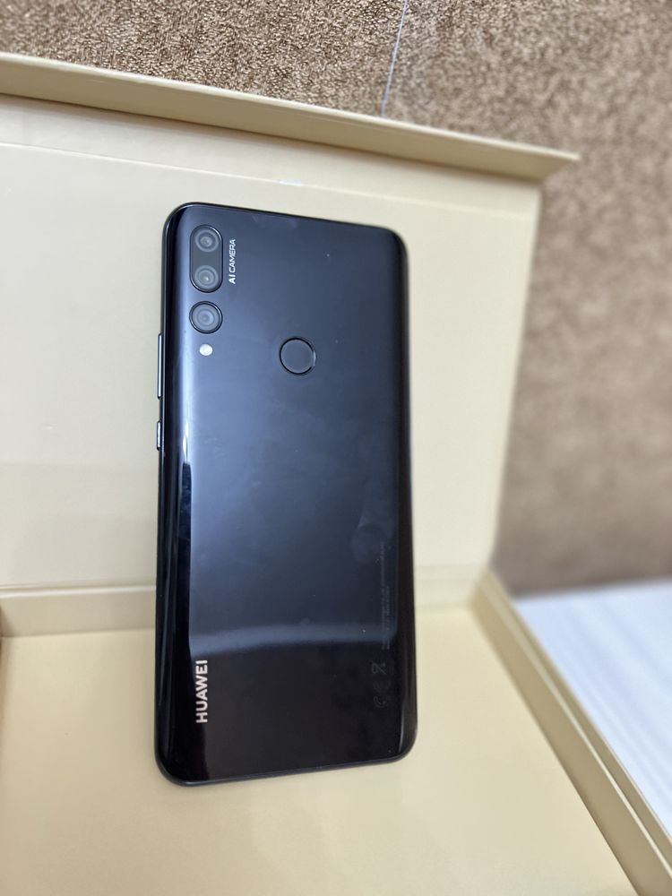Смартфон Huawei Y9 Prime