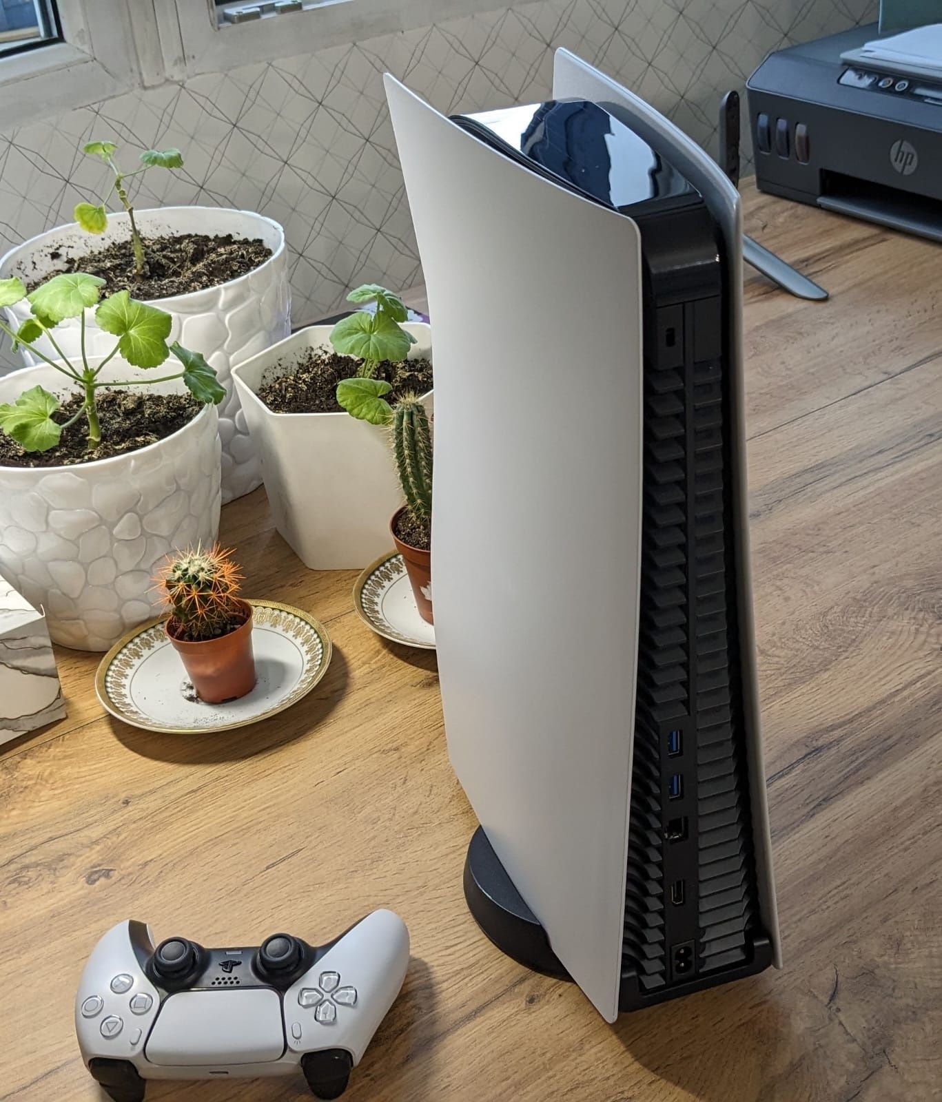 Продам Playstation 5 с дисководом,с аккаунтом и играми