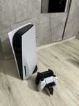 Продам приставку Sony PlayStation 5