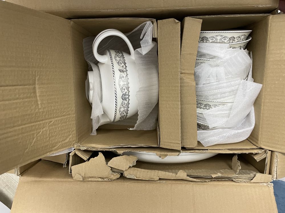Продам новый набор посуды