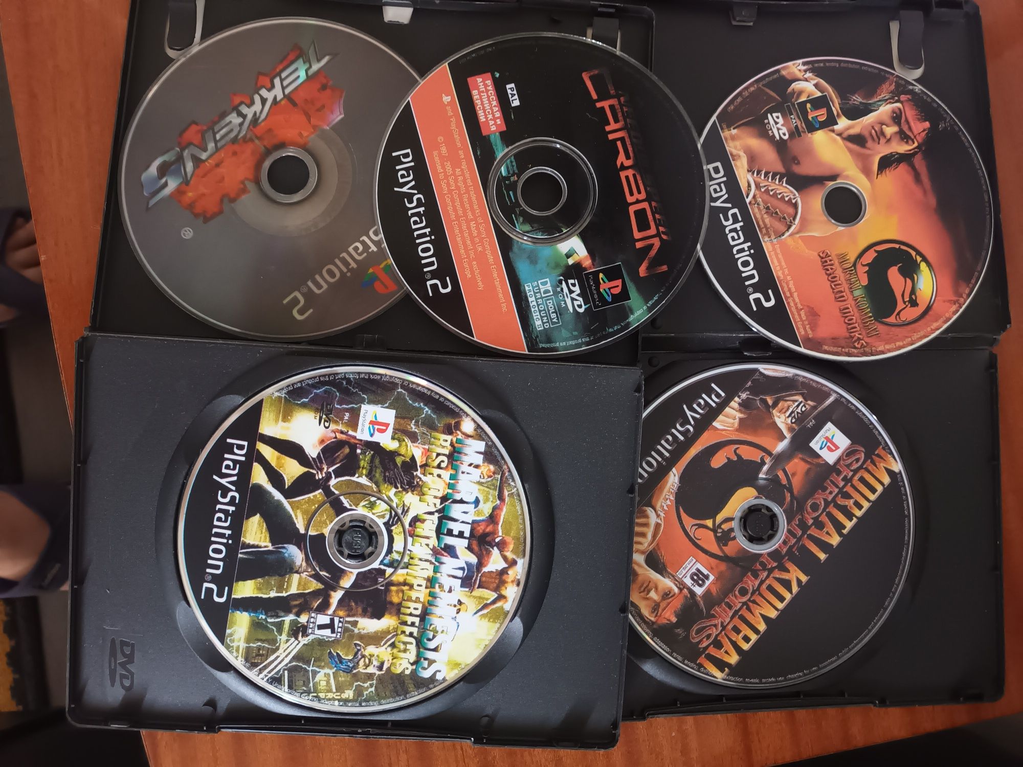 Игровые диски на PlayStation2