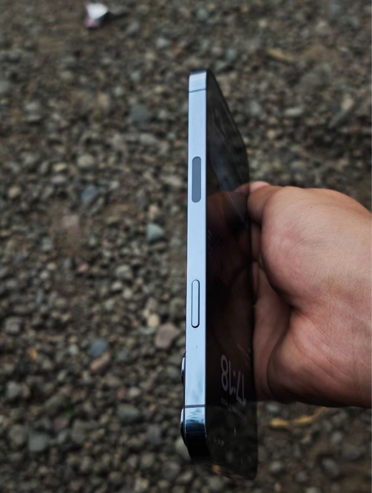 Продам Iphone 13 Pro max